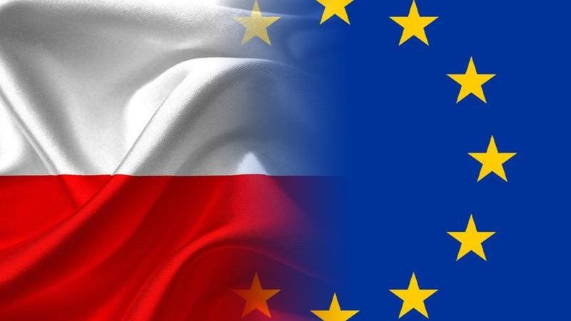 Kluczowe powody, dla których Polska zdecydowała się na wstąpienie do Unii Europejskiej