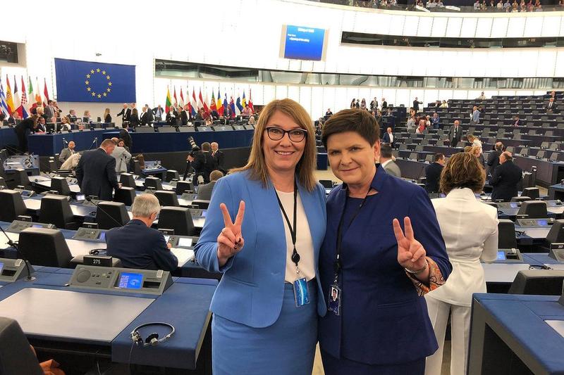 Ile głosów do mandatu europosła