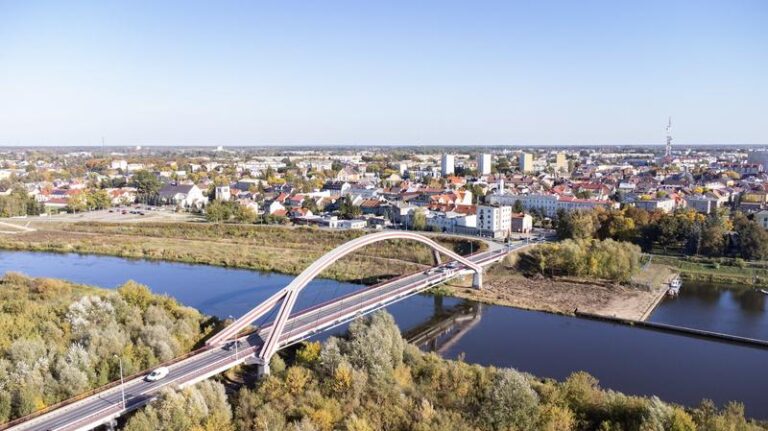 Kto objął urząd prezydenta w Ostrołęce? Poznaj nowego lidera miasta!