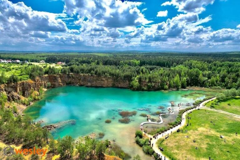 Gdzie naprawdę mieszka prezydent Jaworzna? Odkrywamy tajemnice lokalnej polityki.